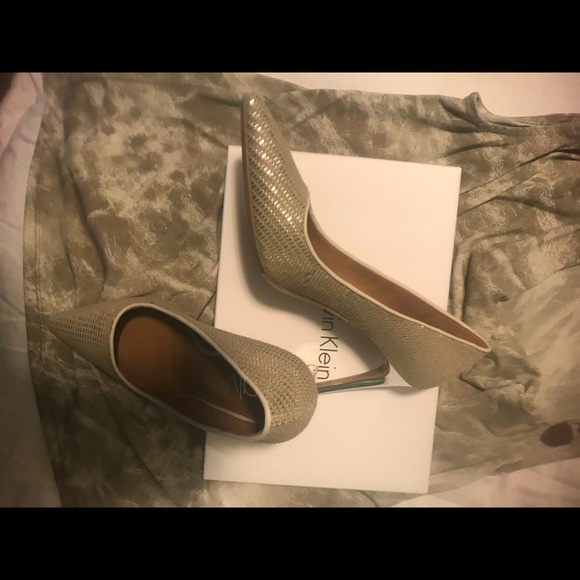 Calvin Klein pumps - Picture 5 of 8